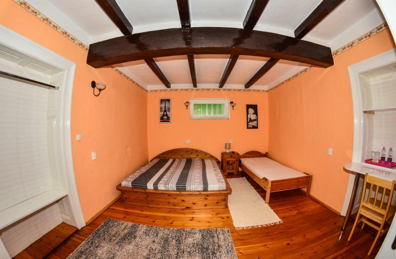 Klara Apartman 센테스 외부 사진
