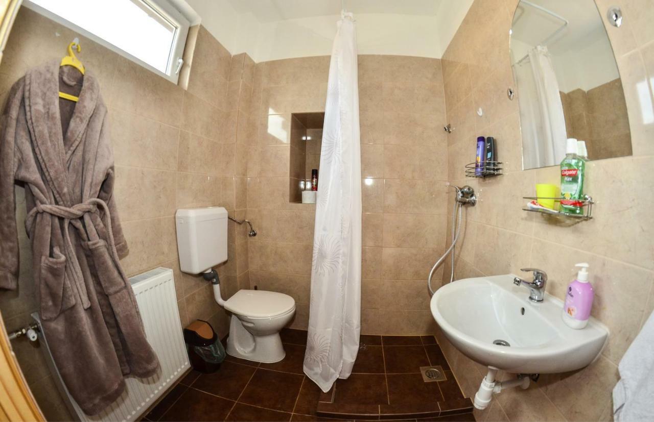 Klara Apartman 센테스 외부 사진